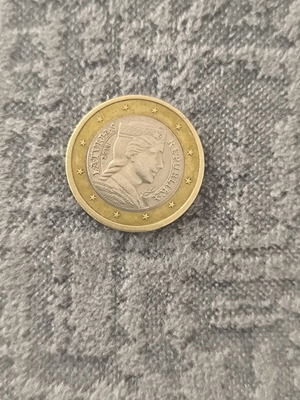 1 Euro Latvia 2014 used coin