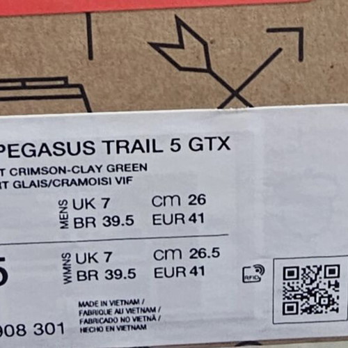 Nike Pegasus Trail 5 GTX shoes size 41 new, Fir Bright Crimson-Clay Green