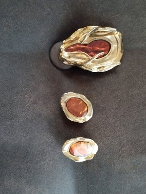 Jewelry set used with amber stone earrings and brooch brown and gold