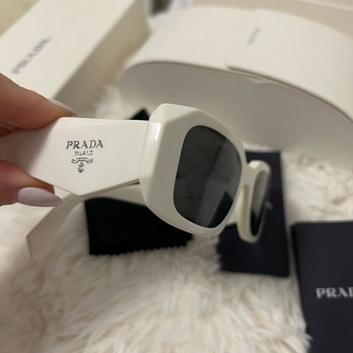 Prada sunglasses white like new