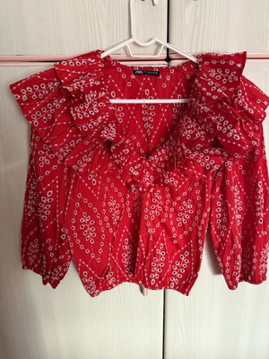 Μπλούζα Zara XS κόκκινη σαν καινούργιο