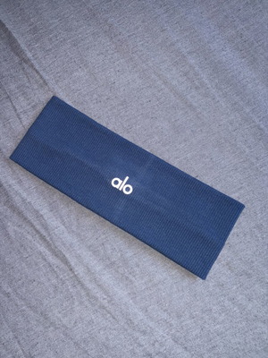 Alo Headband like new, blue, women's