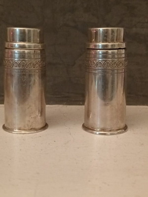 Set of two silver salt shakers 925 sterling like new