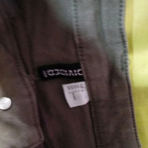 H&M shorts green like new, size S