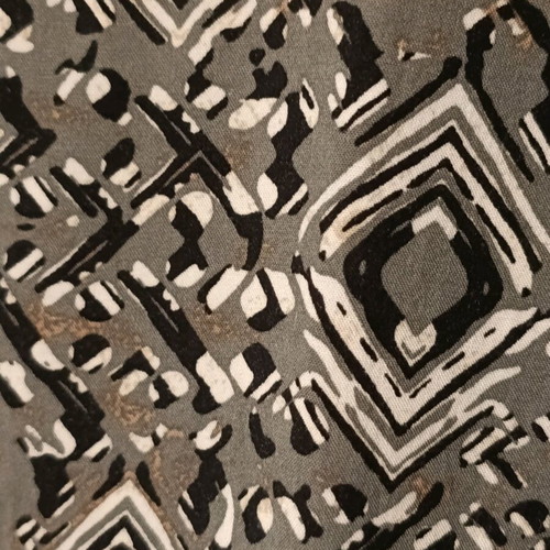 Sisley women's dress like new with geometric ethnic print