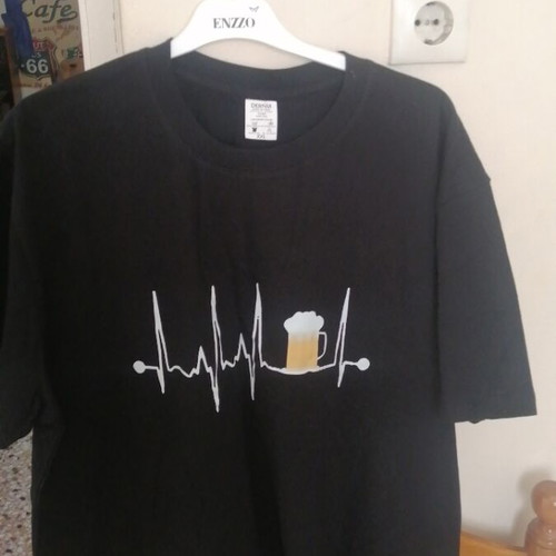 Unisex T-shirt 2XL new with beer heartbeat print, 100% cotton