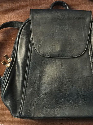 Τσάντα γυναικεία bag pack σαν καινούργιο, μπλε σκούρο