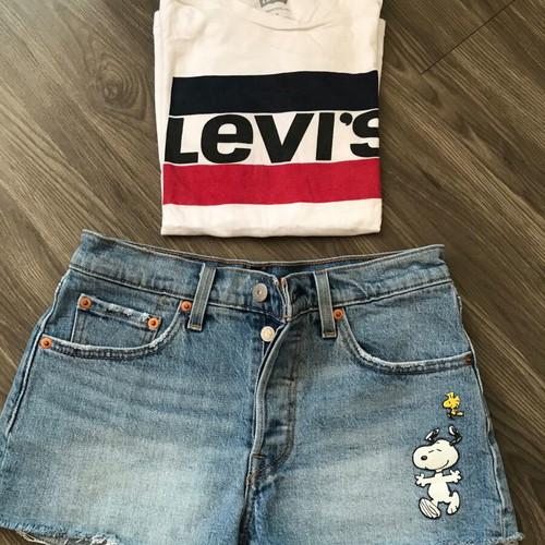 Levi's shorts and t-shirt set size XS new without tag
