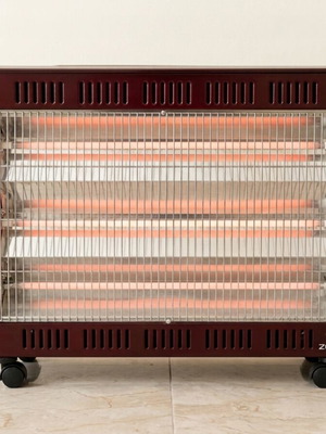 Zeus WHT 6040 electric heater used, 2700W, burgundy