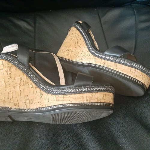 Alta Moda black sandals like new size 39 with high platform heel