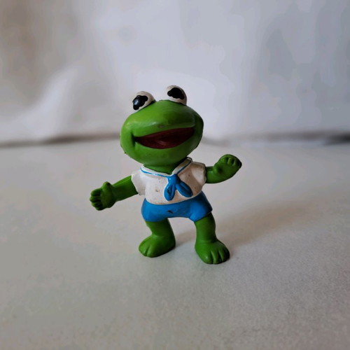 Muppet Show Kermit the Frog figure used, old collectible