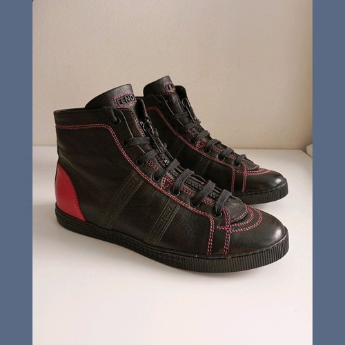 Fendi women's ankle boots like new, leather, size 39, black with pink