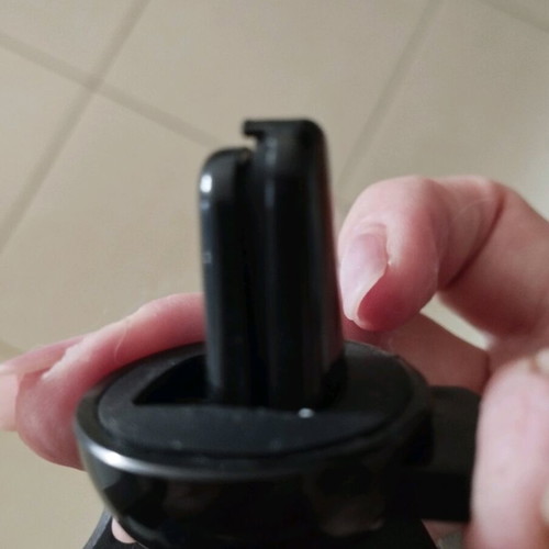 Car phone holder new, stable