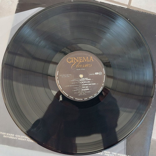 Cinema Classics 2xLP like new, pop genre
