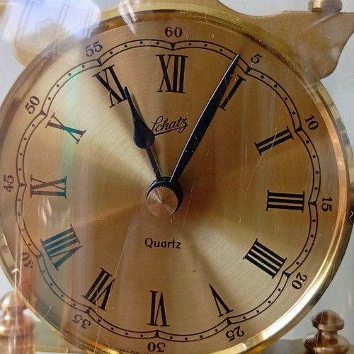 400 Day German Quartz Clock like new, 22 cm