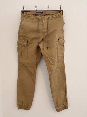 Aeropostale cargo pants size S beige