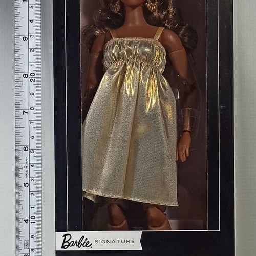 Barbie Basics Model 09 12'' doll new