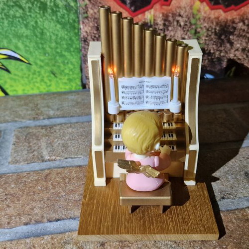 Vintage Hong Kong Wind-Up Music Toy from 1982 in Like New Condition