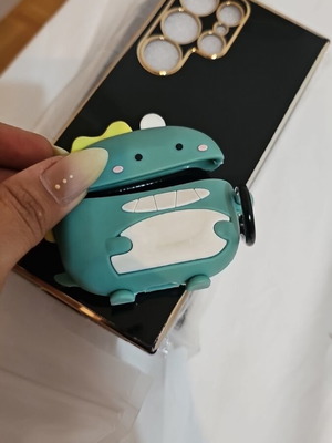 AirPods 2 case used