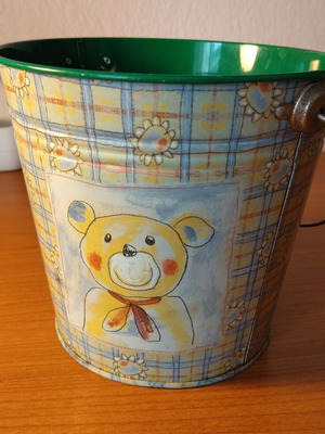 Metallic children's bucket planter like new with teddy bears
