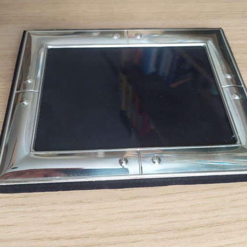 Silver photo frame 17x13 cm, like new, velvet back