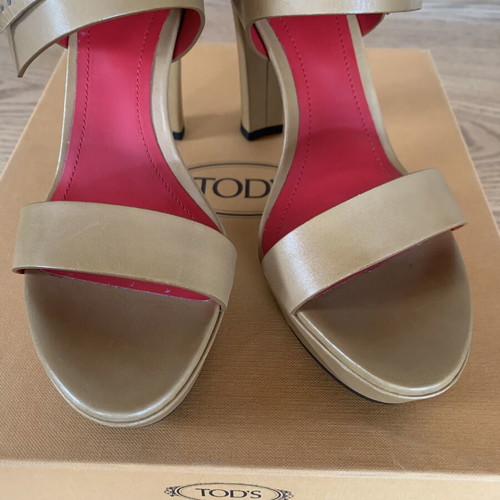Tod's leather sandals new with red interior details