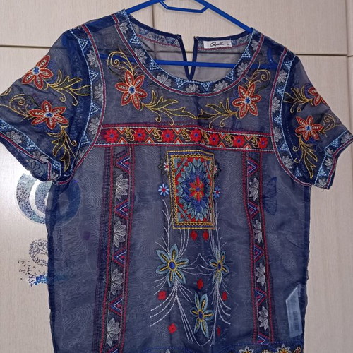 Axel transparent embroidered blouse size L 40 new, blue and pink