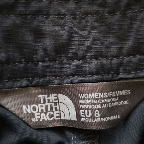 The North Face women's hiking shorts size M, like new, gray