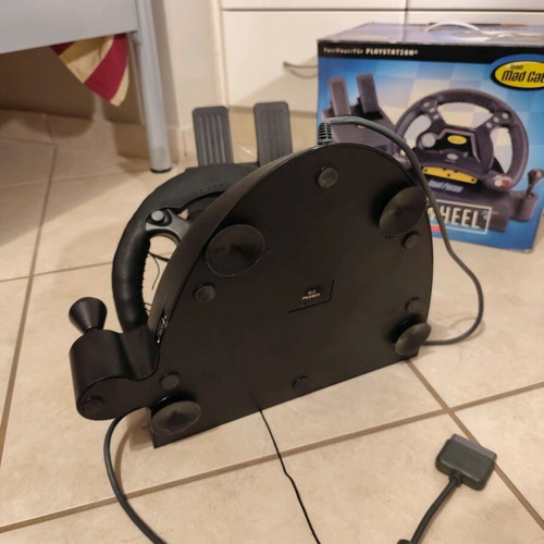 Mad Catz Dual Force Racing Wheel for PS2 like new with pedals