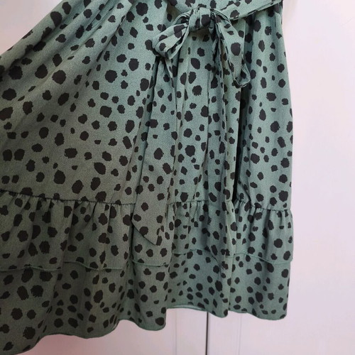 Shein mini dress with ruffles and belt like new, black and green