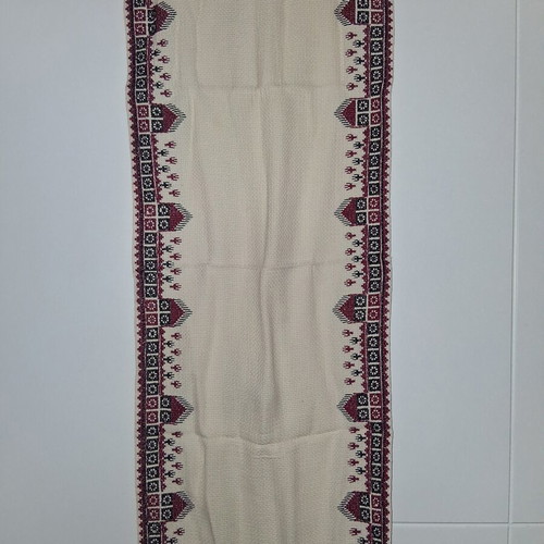 Embroidered table runner handmade, 100×40 cm, like new
