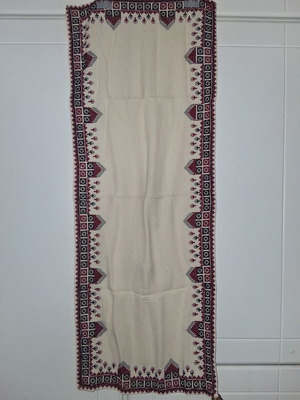 Embroidered table runner handmade, 100×40 cm, like new