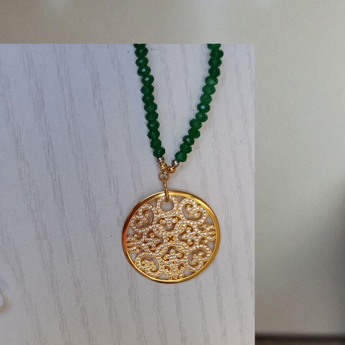 Long green necklace and silver pendant new