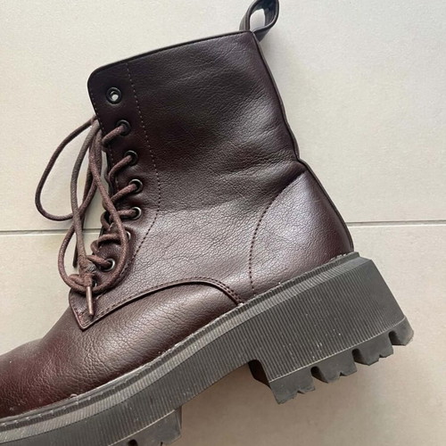 Vintage brown leather ankle boots like new, size 38