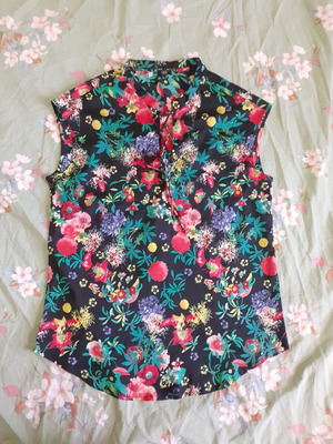 OVS Summer Blouse like new, size XXL 44, multicolor black