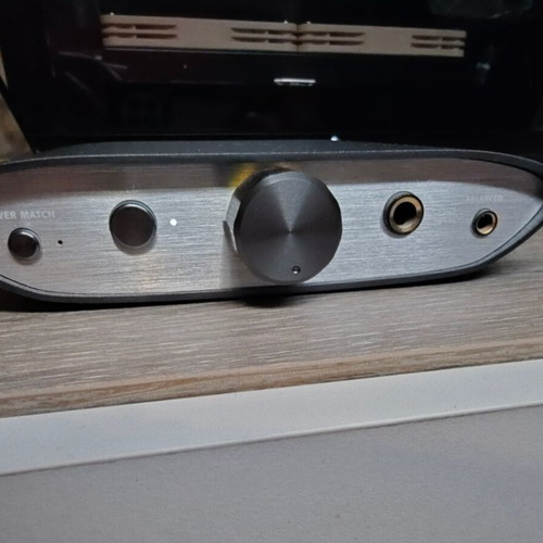Ifi Zen DAC V1 with iPower, like new