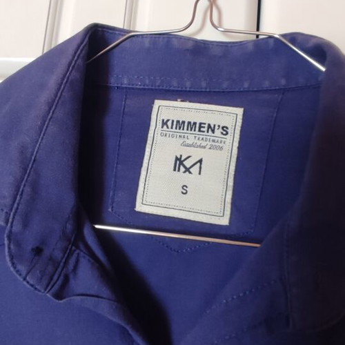 Kimmen’s blue shirt size S used with minor wear