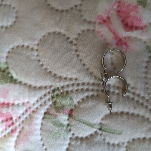 Steel earrings like new, silver color