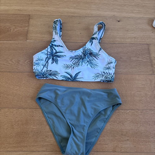 Teen swimwear set, size 13 years