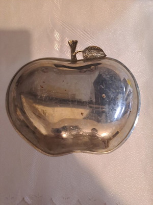 Large apple-shaped plate used