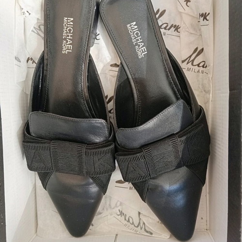 Michael Kors women's black sandals like new, size 36.5