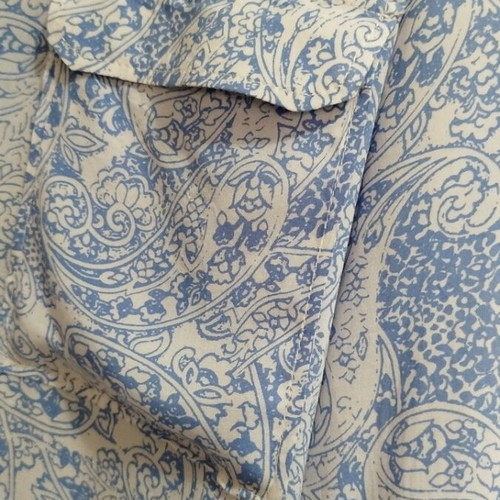 Zara women's shirt like new, white and blue, size L