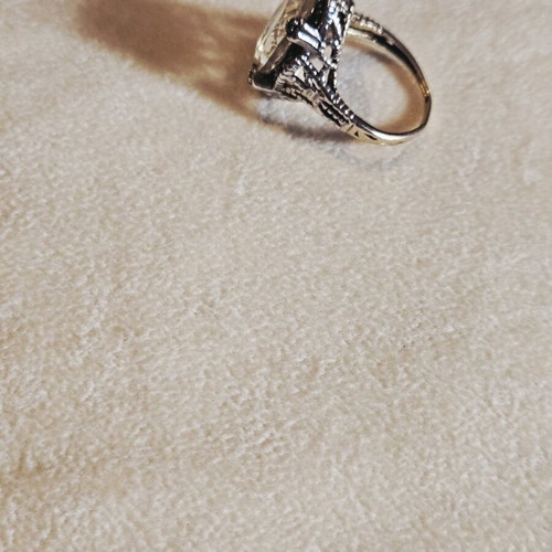 Antique 9K and 925 Silver Ring like new with White Transparent Stone