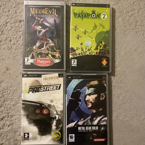 PSP games used, pack with Patapon 2, Metal Gear Solid, Medievil, Need for Speed