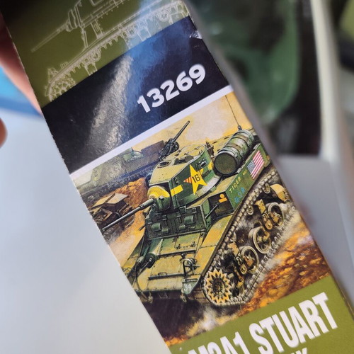 M3A1 Stuart tank model kit 1/35 scale Academy like new
