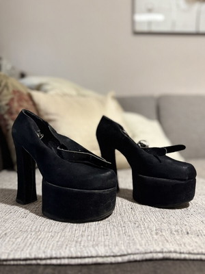Black high heels used, size 38, 14 cm heel