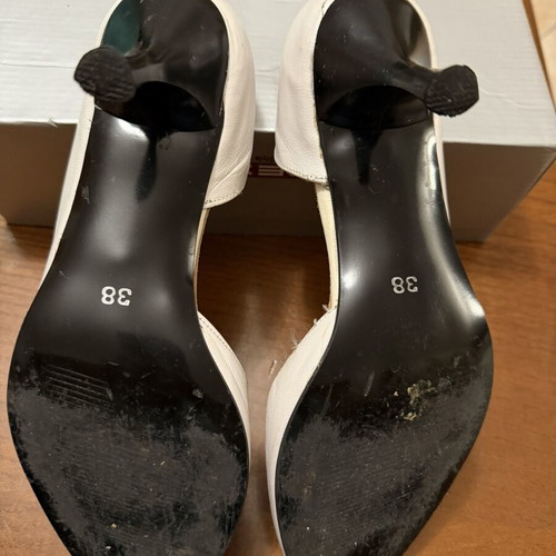 Leather peep toe pumps white size 38 like new