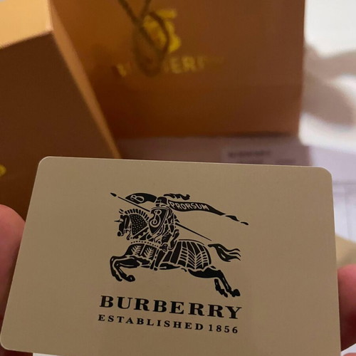 Burberry reversible leather belt new with full packaging