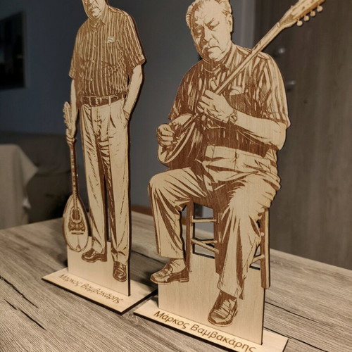 Set of 2 wooden figures Markos Vamvakaris new, rebetiko collection