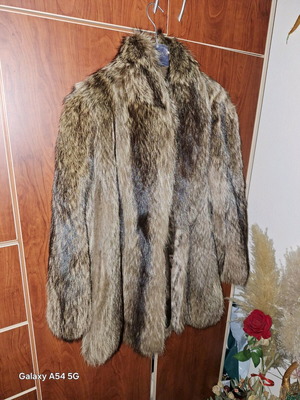 Raccoon fur coat like new, beige and brown